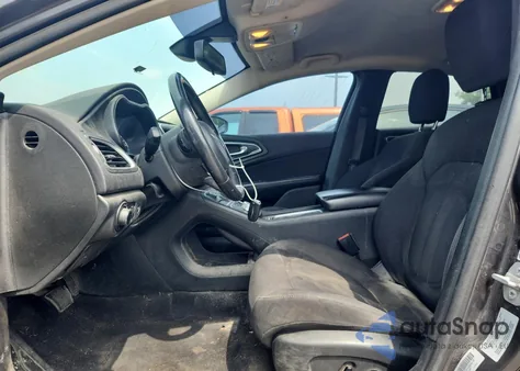 2015 Chrysler 200 Limited from USA, damaged, VIN 1C3CCCAB0FN561479